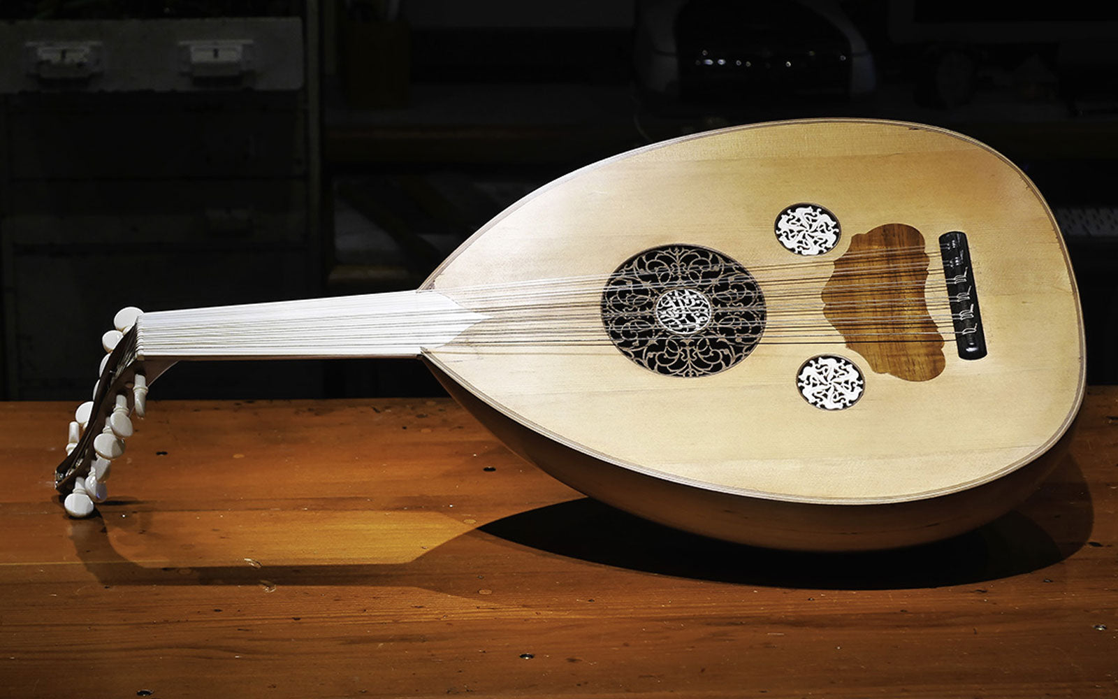 guitar-pick-plectrum-history-banner