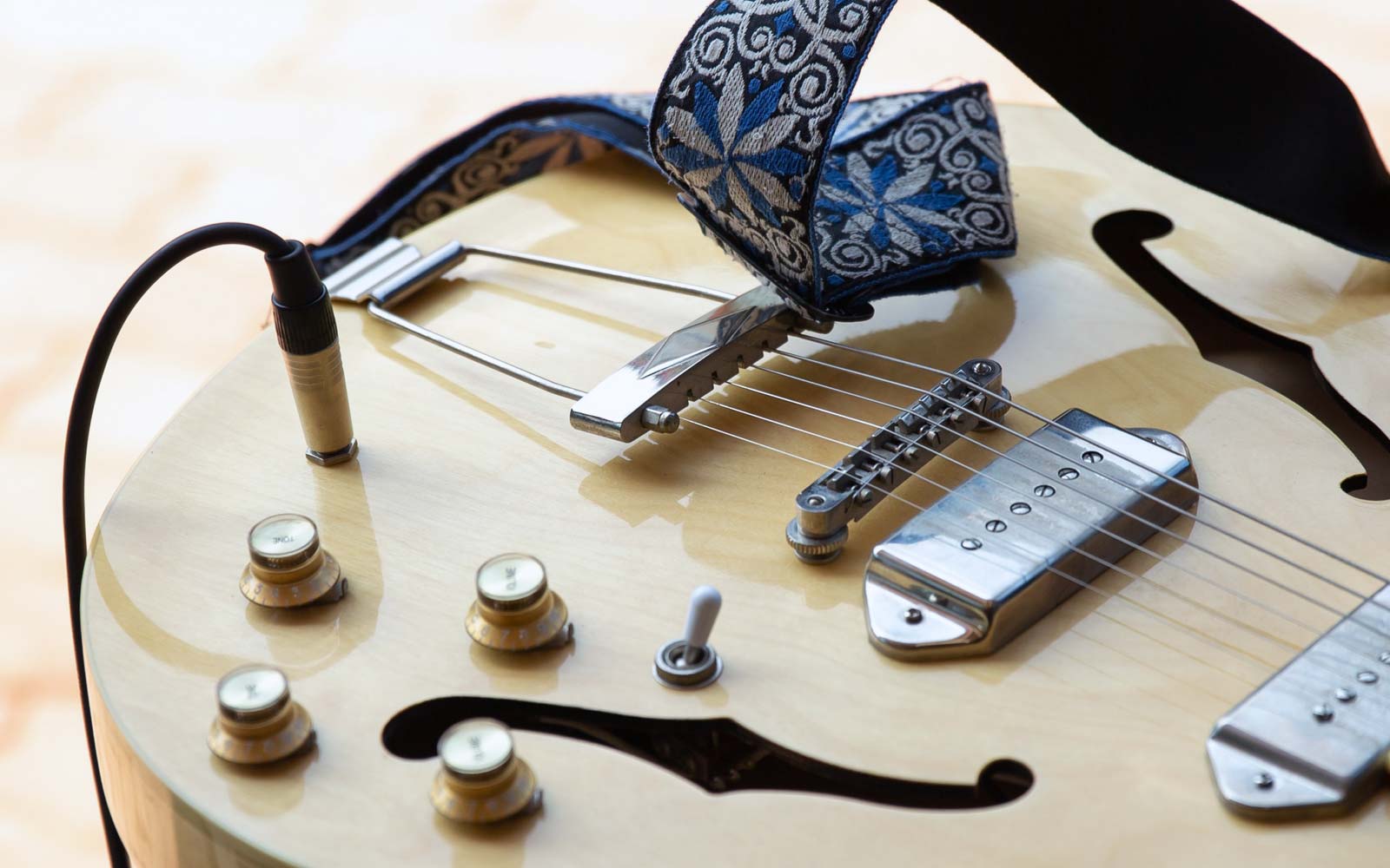Guitar Jack Wiring: Essentials, How To, & Tips