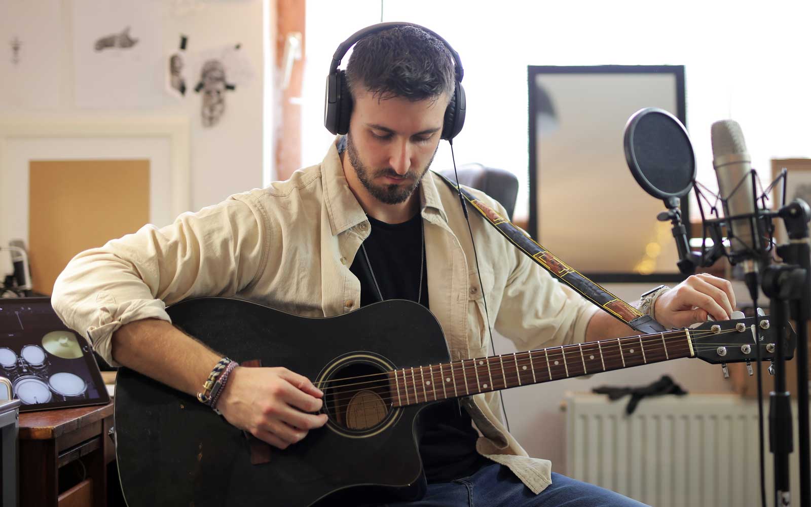 guitar tunings, alternate tuning, drop tuning, open tuning, acoustic electric bass iron age guitar accessories