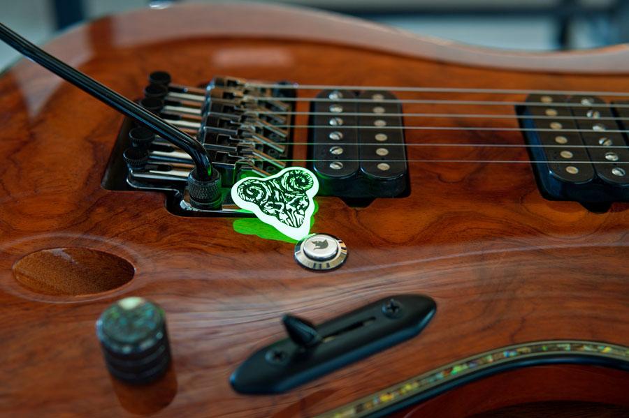 Glowing Pick of Destiny Iron Age Guitar Accessories