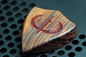 Iron Plectrum