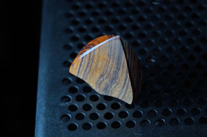 Iron Plectrum