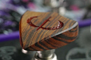 Iron Plectrum